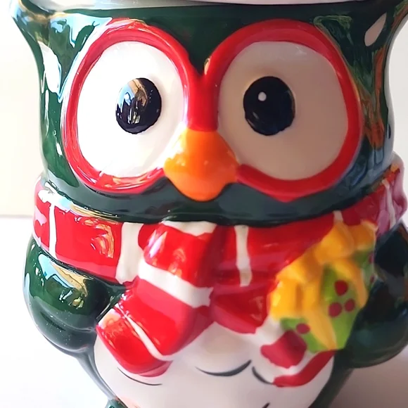NWT, David's Cookies Christmas Ceramic Cookie Jar. Owl Design. - Picture 14 of 15